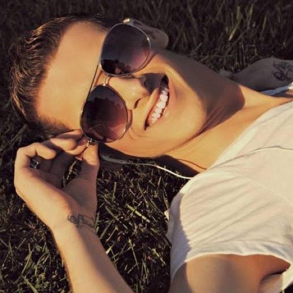 Meet your Posher, Scotty - Picture 1 of 1